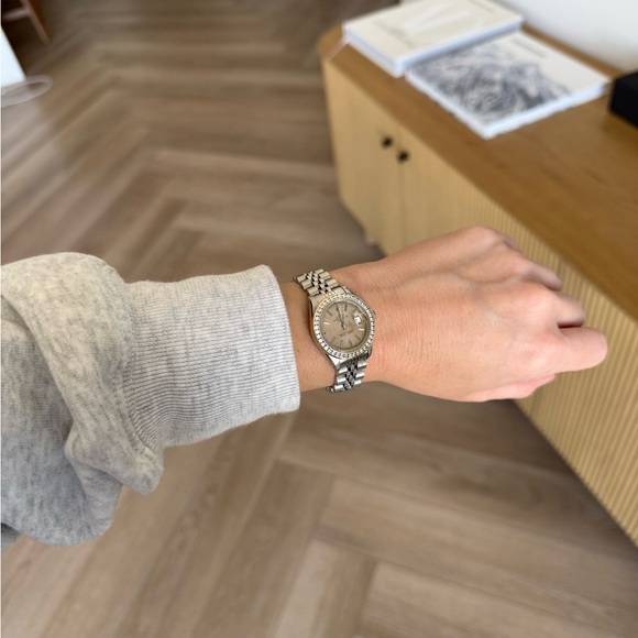 Rolex Warranty Certificate with Green and White Border - Picture 3 of 9